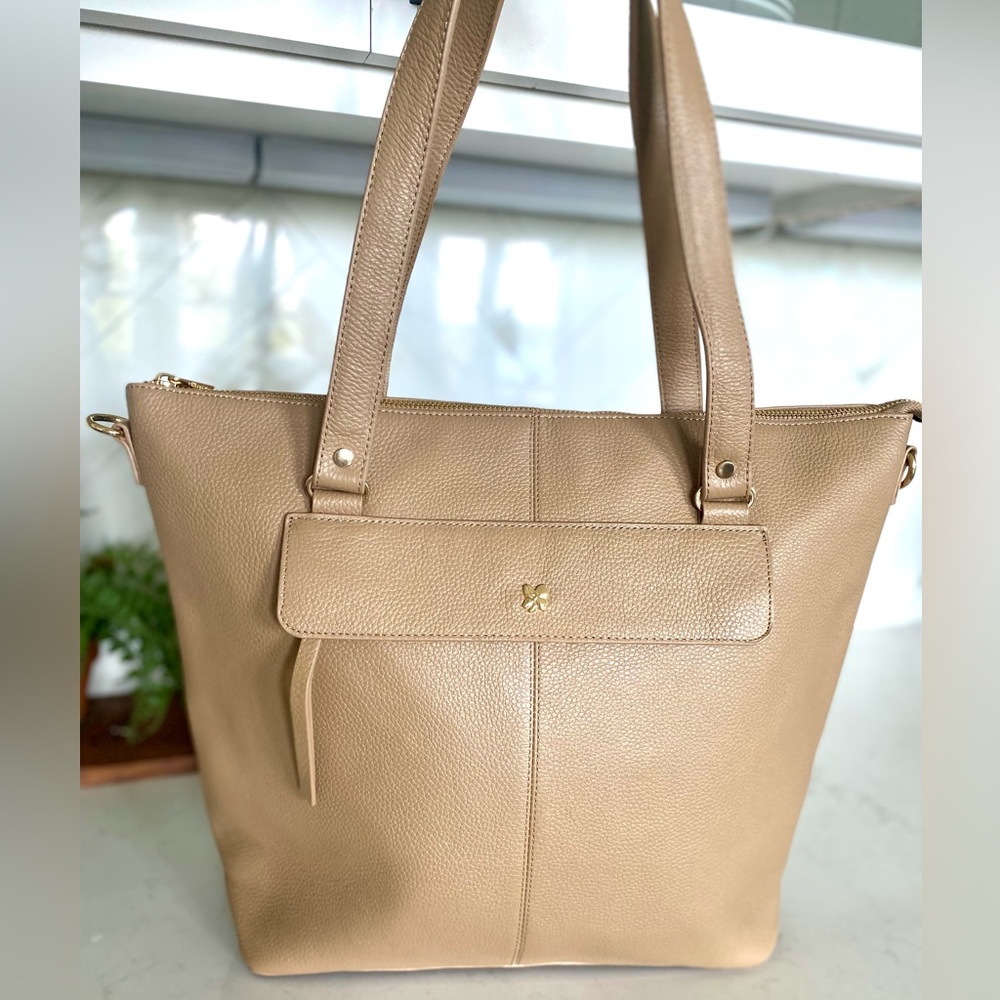 Ora Delphine Eden Leather Tote in Dune